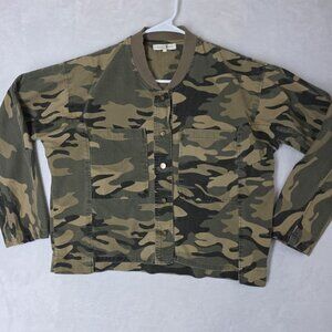 Gilded Intent Womens Cropped Green Camo Jacket Size Small Relaxed Vtg